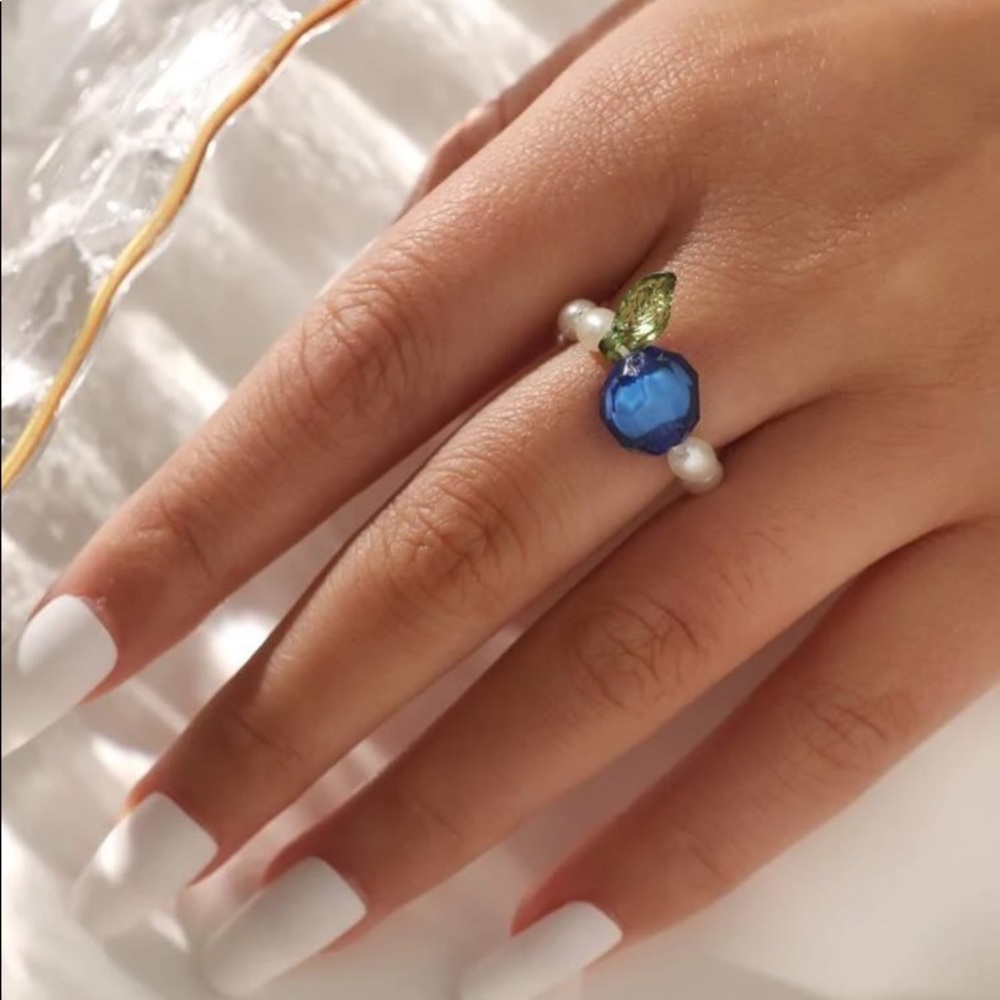 ⭐️ Faux Pearl Blueberry Ring ⭐️